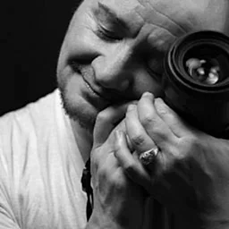 Wedding Photographer Toni Bazán from Madrid, Spain - Superior Member of PROWEDaward